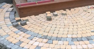 Укладка плитки на крыльцо в Долгопрудном по цене от 812 руб. за м² | ТротуарнаяПлитка
