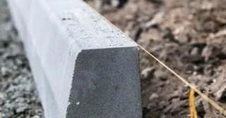 Установка бордюров для тротуарной плитки в Долгопрудном - цена от 812 руб.