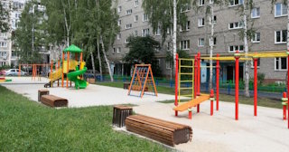 Благоустройство детской площадки во дворе от 1928 руб. в Долгопрудном